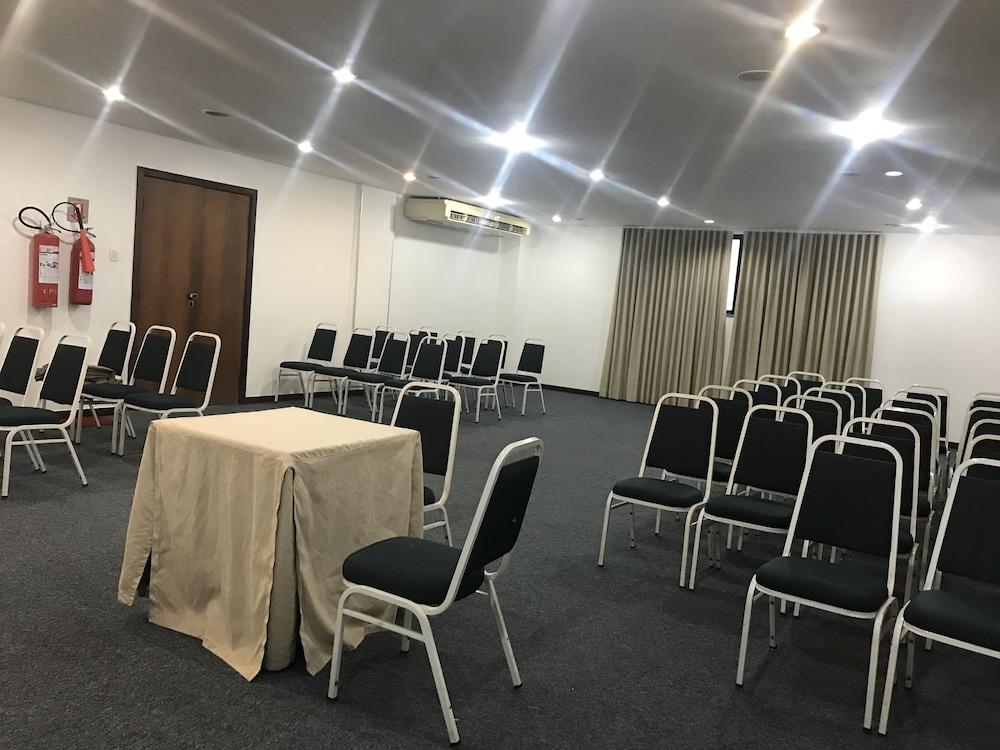Camacari Plaza Hotel Экстерьер фото