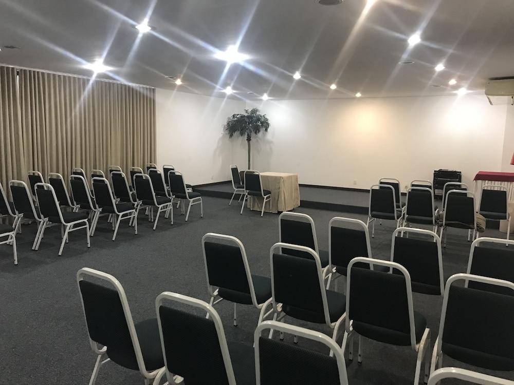 Camacari Plaza Hotel Экстерьер фото